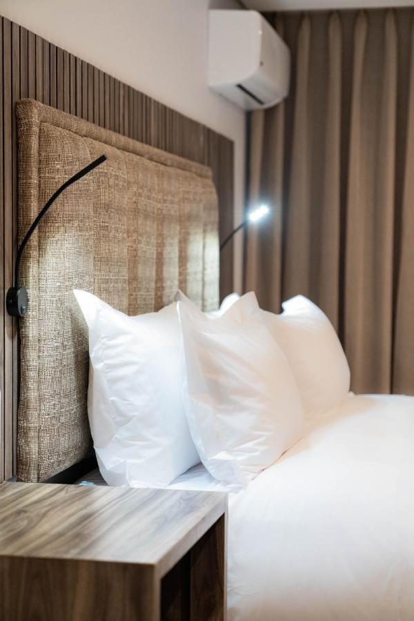 Zar Hotel Amanzimtoti Bagian luar foto