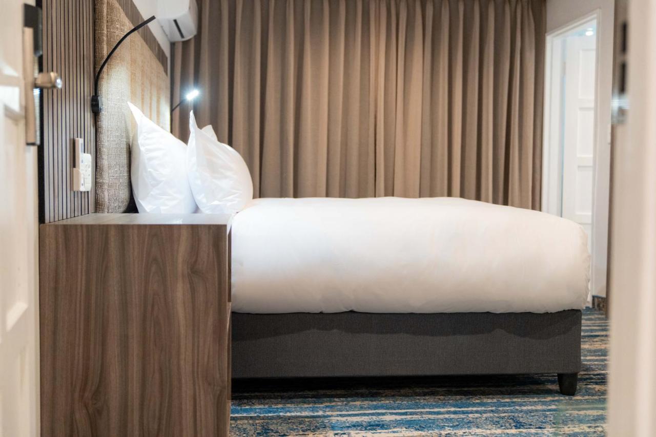 Zar Hotel Amanzimtoti Bagian luar foto