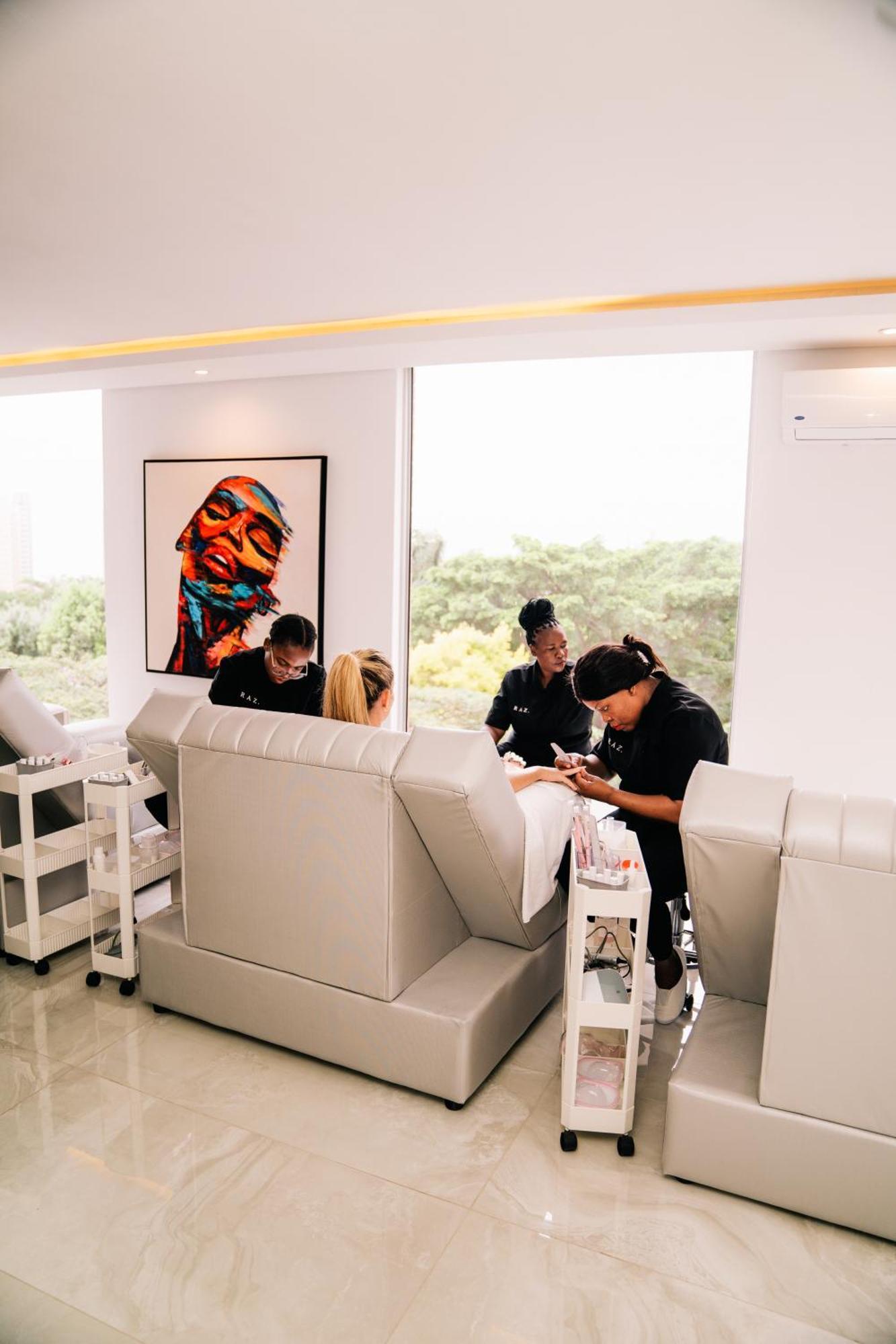 Zar Hotel Amanzimtoti Bagian luar foto