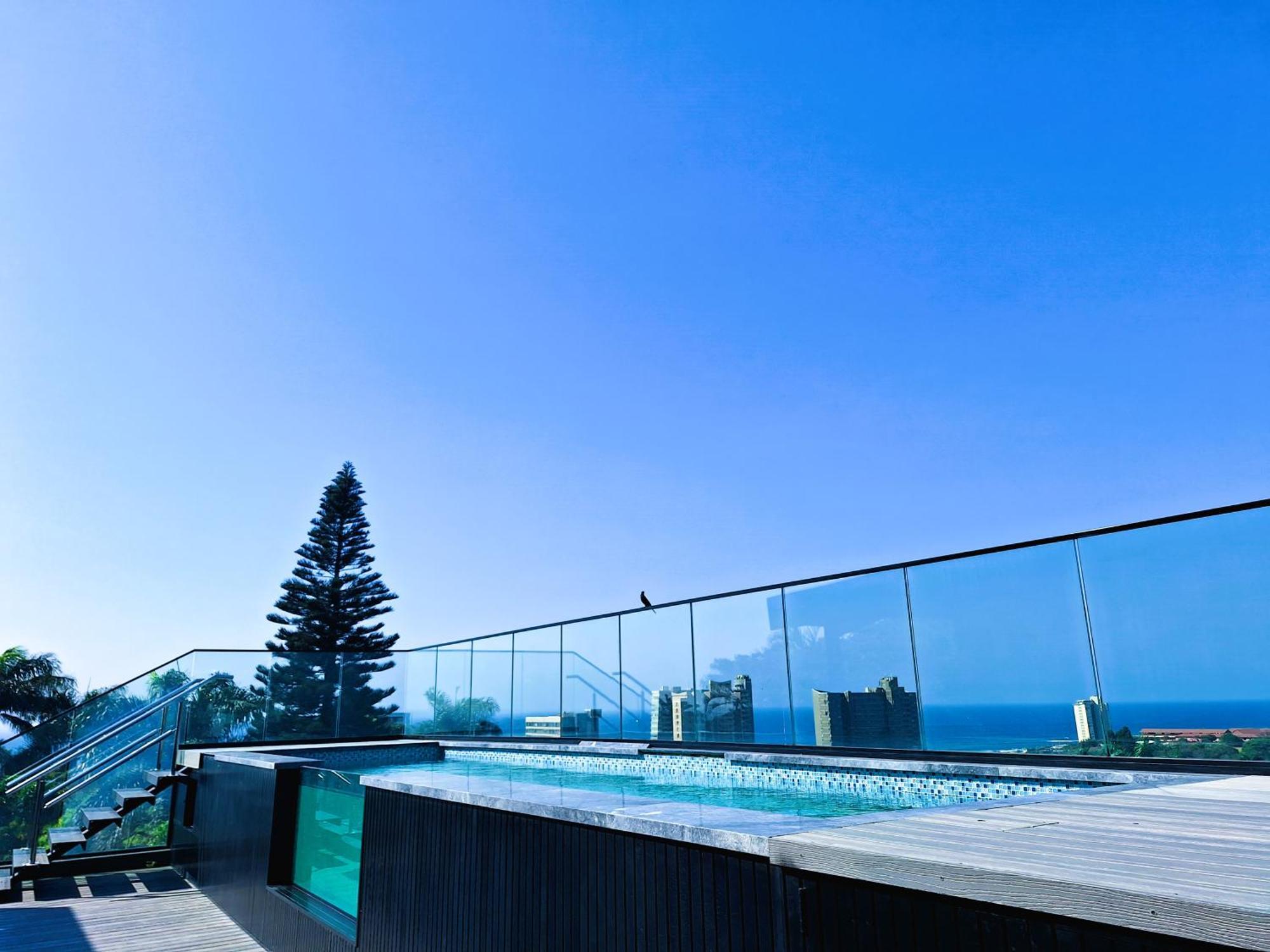 Zar Hotel Amanzimtoti Bagian luar foto