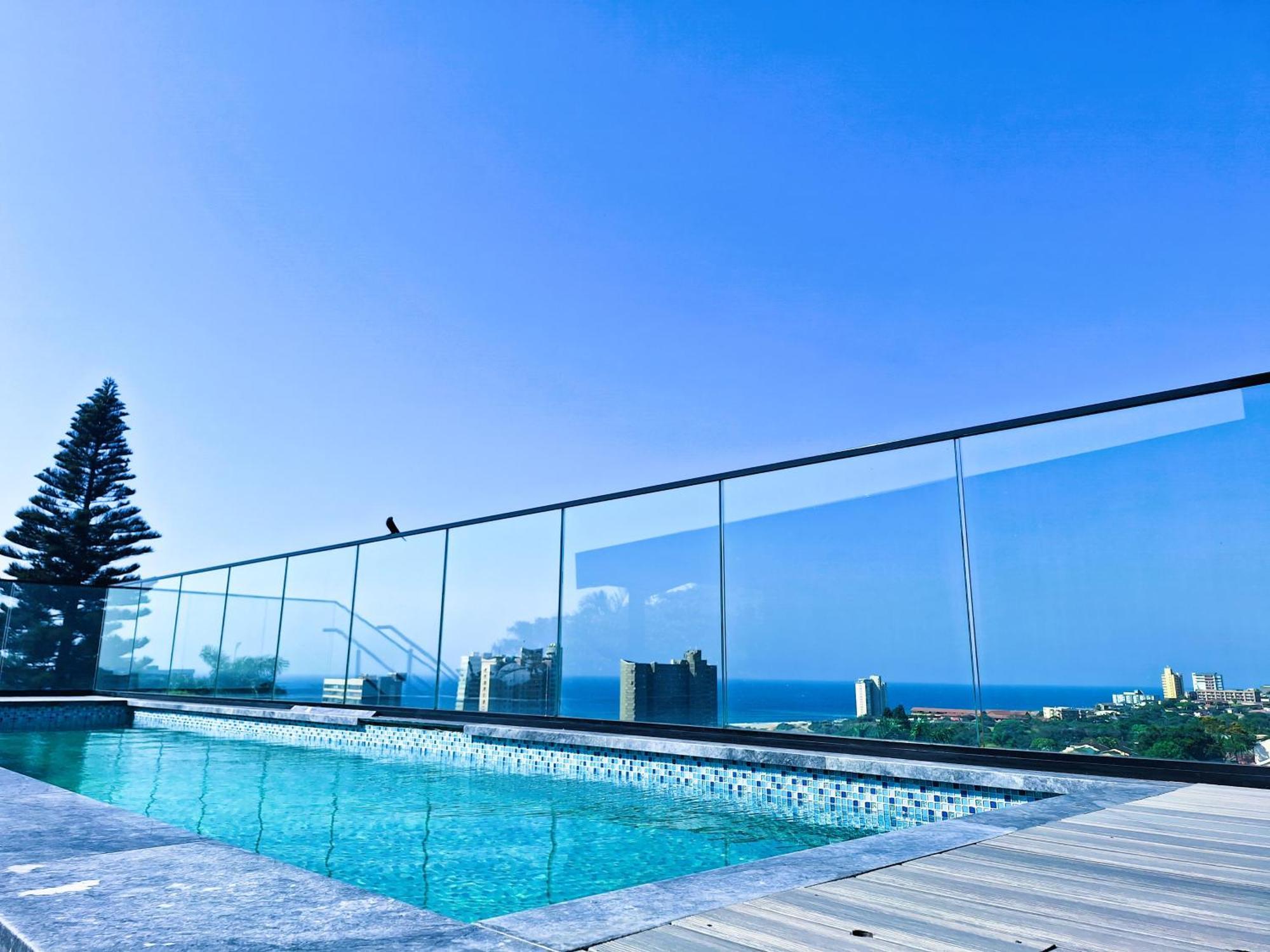 Zar Hotel Amanzimtoti Bagian luar foto
